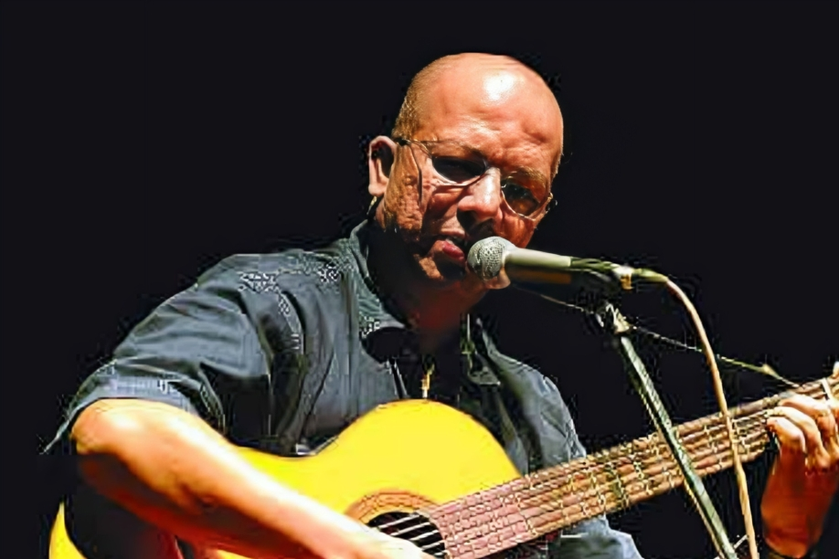 Kabir Suman